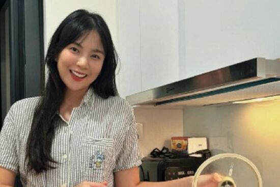 Mai Ngọc gây sốt với làn da mộc ở tuổi 35, dân tình xin nhau xin bí kíp