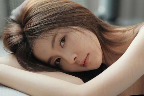 Mỹ nhân Hoa ngữ duy trì 4 thói quen chăm sóc da cơ bản sau để mặt mộc cũng hoàn hảo 100%