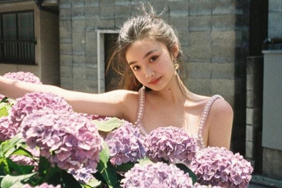 7 công dụng bất ngờ của nước hoa hồng giúp cải thiện làn da tức thì