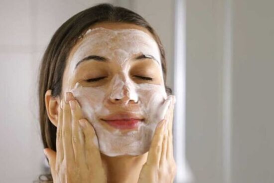 Vì sao cần tẩy da chết cho làn da?