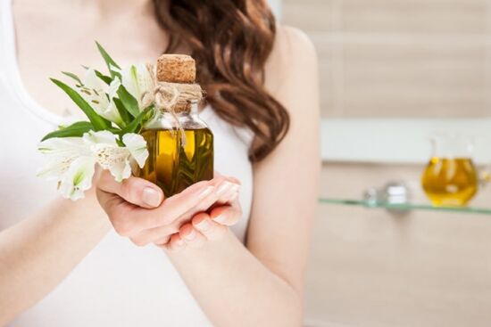 4 công thức chăm sóc tóc từ dầu oliu giúp tóc nhanh dài, bồng bềnh mềm mượt như ý