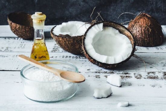 Dầu dừa có tốt cho làn da? Nên lưu ý gì khi dùng dầu dừa làm đẹp?