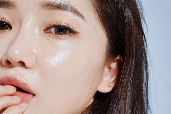 Tất tần tật về nước thần - "thần dược" phục hồi làn da xuống cấp để da căng tràn sức sống