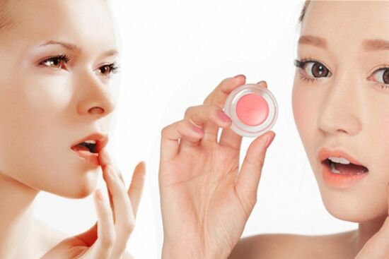 5 mẹo tận dụng son dưỡng để làm đẹp mà ít ai biết đến