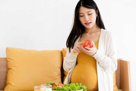 Tìm hiểu chế độ dinh dưỡng khoa học cho mẹ bầu ở 3 tháng đầu thai kỳ