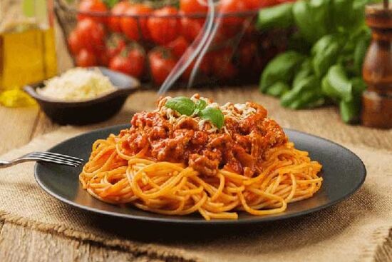 Spaghetti sốt thịt bò bằm