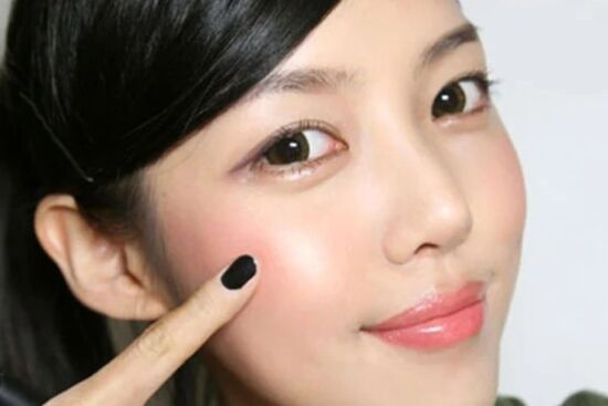 Bí quyết trang điểm giúp chị em U40 trở nên trẻ trung hơn nhiều