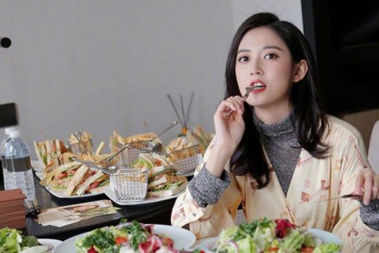 Điểm qua những nhóm chất dinh dưỡng để nuôi dưỡng làn da khỏe đẹp