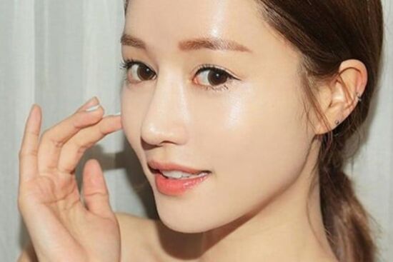 5 quy tắc trang điểm thần thánh giúp các nàng công sở duy trì lớp trang điểm từ 8h sáng đến 5h chiều