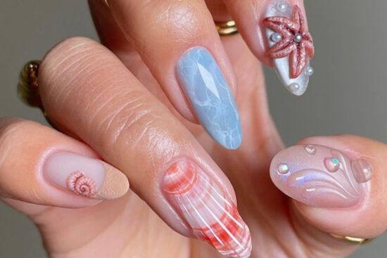 Tô điểm cho đôi bàn tay với những mẫu nail mùa Hè rực rỡ