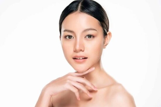 5 tips đơn giản có thể giúp căng da, giảm nếp nhăn rãnh cười