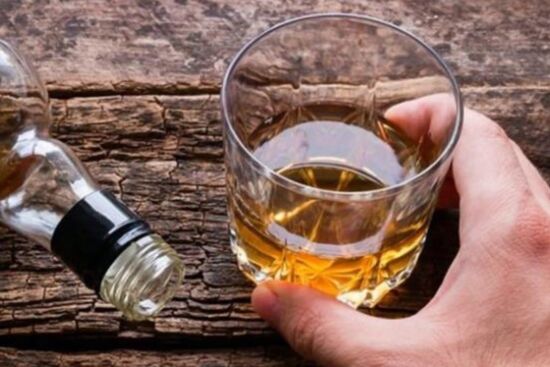 Top 3 loại đồ uống khiến da bạn xỉn màu, trông già hơn