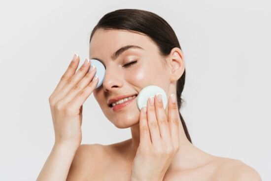 Chăm sóc da thế nào để ngăn tình trạng nổi mụn quay trở lại?