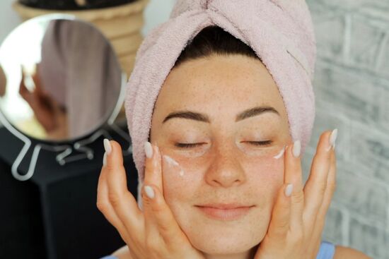 Lặp đi lặp lại những thói quen không tốt này có thể khiến da bị hủy hoại, khó phục hồi