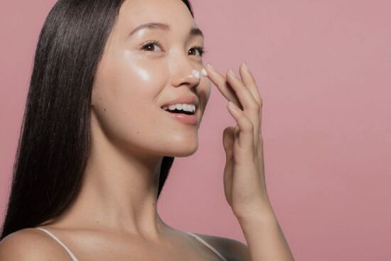 7 sai lầm thường thấy khi thoa kem dưỡng ẩm, tốn tiền mà da vẫn ngày càng xấu đi