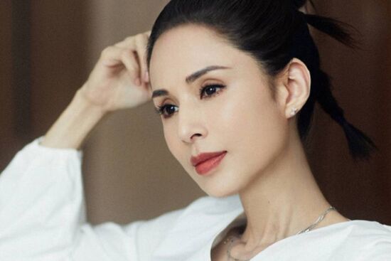 Lý Nhược Đồng bật mí tuyệt chiêu ăn lẩu giúp giữ eo thon dáng chuẩn không lo tăng cân