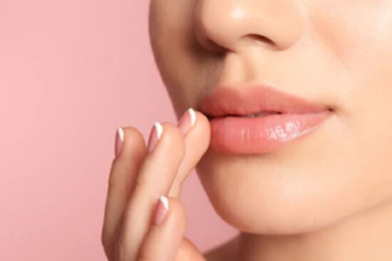 Mẹo để có để có bờ môi hồng căng mọng, hồng hào bất chấp trời lạnh giá