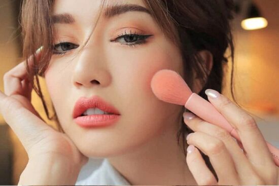Tuyệt chiêu giúp bạn có lớp makeup đẹp và giữ cho vẻ ngoài luôn tươi trẻ