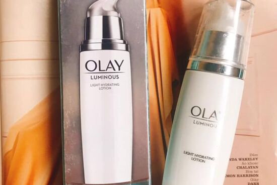 Review sữa dưỡng trắng da Olay Luminous Light Hydrating Face Lotion - hàng Mĩ