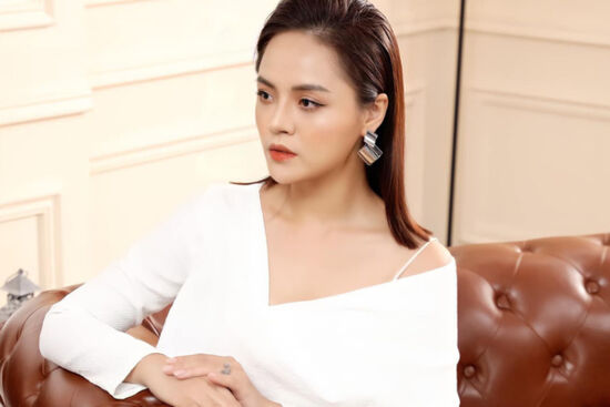 Bóc mác các trang phục Thu Quỳnh mặc trong phim "Hương vị tình thân" (Phần 2)