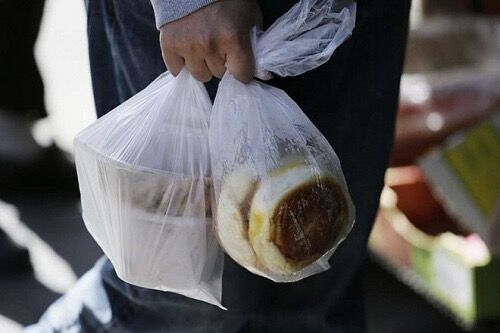 Sự nguy hiểm của việc sử dụng túi nilon, hộp nhựa, hộp xốp để đựng thức ăn